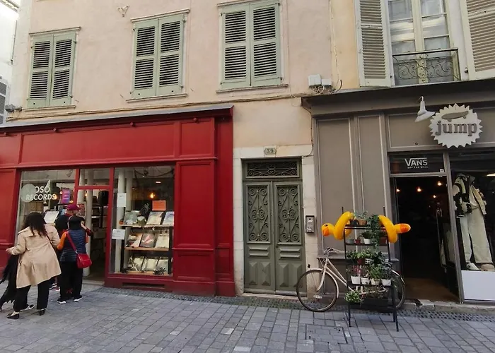 Apartment Historic Center-small Cocon-parking Available *