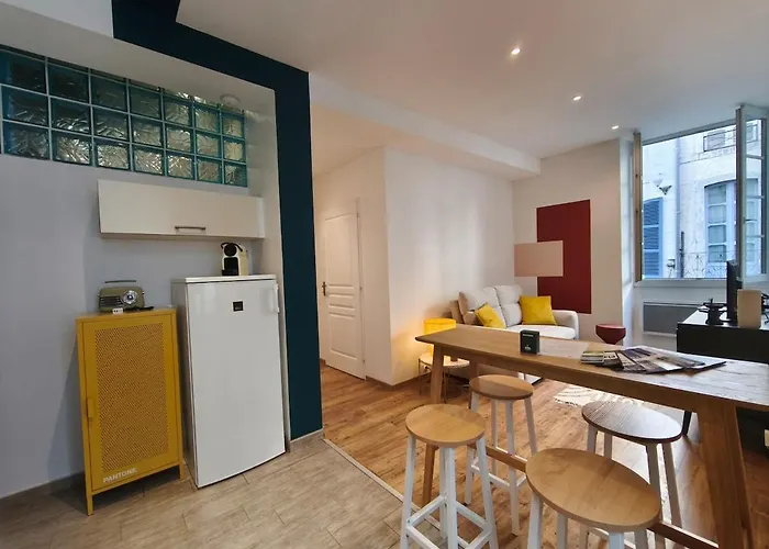 Apartment Historic Center-small Cocon-parking Available